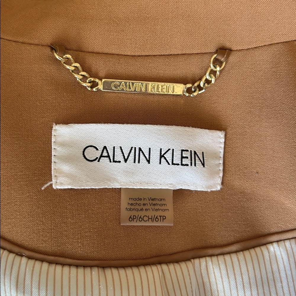 Calvin Klein Camel Open-Front Blazer size 6P - Picture 10 of 12